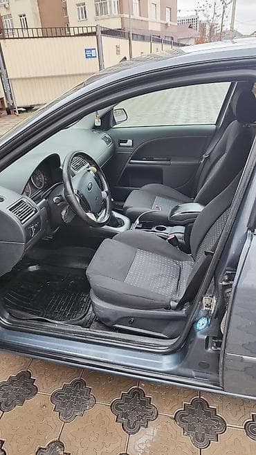 spark 7: Ford Mondeo: 2003 г., 1.8 л, Механика, Бензин, Седан — 3