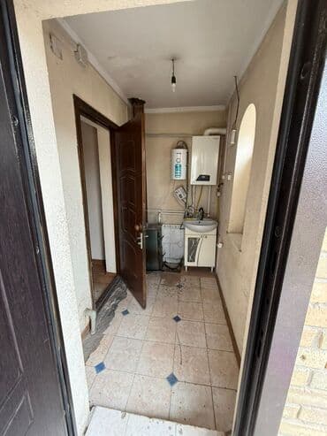 купить комнату у соседей: 40 м², 3 комнаты — 7