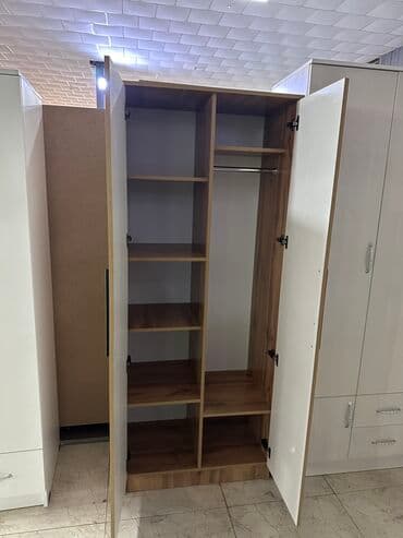 новые шкафы: Шкаф новый
Размеры шириной 80см
Глубина 47
Высота 2 м — 2