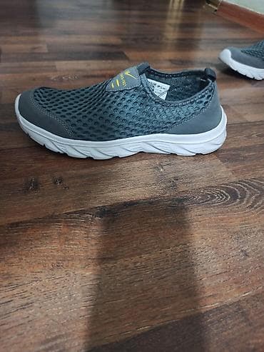 летние мокасины: Кроссовки летние,сетчатые. Новые,удобные,лёгкие. Размер 41(маломерят) — 3