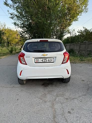 step 2: Chevrolet Spark: 2018 г., 1 л, Вариатор, Бензин, Хэтчбэк — 2