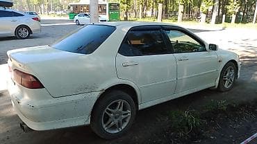Унаа сатуу: Honda Accord: 1998 г., 2 л, Автомат, Седан — 4