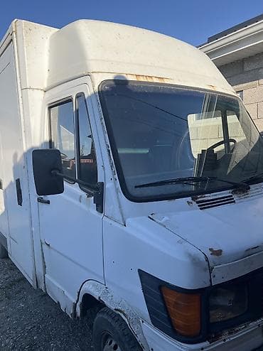 кабина на мерс: Mercedes-Benz : 1995 г., 2.3 л, Механика, Дизель, Фургон — 3