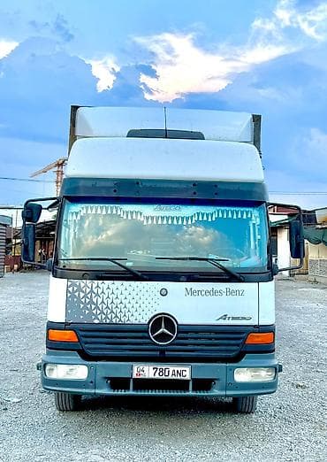 Унаа: Грузовик Mercedes‑Benz Atego 818, тентованный фургон. Основные — 1