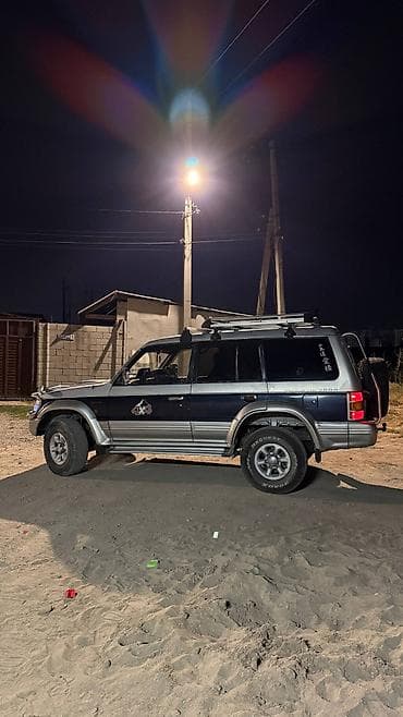 Mitsubishi Pajero: 1993 г., 2.9 л, Механика, Дизель, Внедорожник — 3