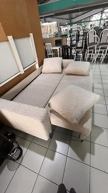 small table: Прямой диван, Новый, В рассрочку — 2