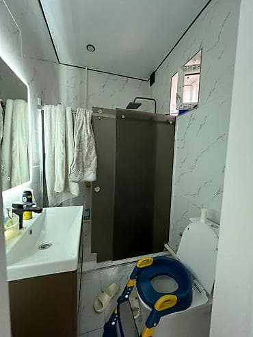 ак ордо достук: 🏡 Продаётся уютный дом в ж/м Ак-Ордо 1! 📍 Локация: Ак-Ордо 1 📐 Площадь — 8