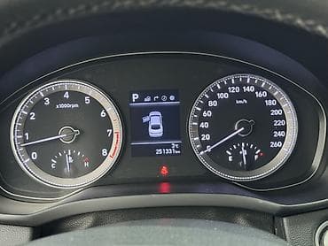 rav4 2001: Hyundai Grandeur: 2019 г., Автомат, Седан — 8