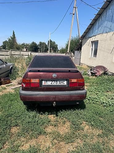 салквн тор: Volkswagen Vento: 1992 г., 2 л, Механика, Бензин, Седан — 7