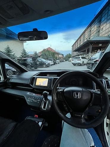 inspire 2004: Honda Stepwgn: 2010 г., 2 л, Автомат, Бензин, Минивэн — 3