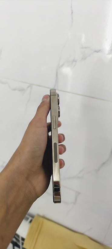 купить айфон 16: IPhone 14 Pro, Б/у, 256 ГБ, Золотой, Чехол, 84 % — 5