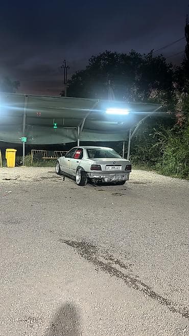 cdi 2 7: BMW 3 series: 1993 г., 3 л, Механика, Бензин, Седан — 4
