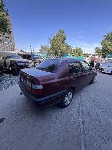 чехол для венто: Volkswagen Vento: 1992 г., 1.8 л, Механика, Бензин, Седан — 4
