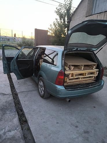 Ford Focus: 2000 г., 1.6 л, Механика, Бензин, Универсал