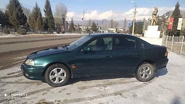 Toyota: Toyota Avensis: 2002 г., 1.8 л, Механика, Бензин, Седан — 1