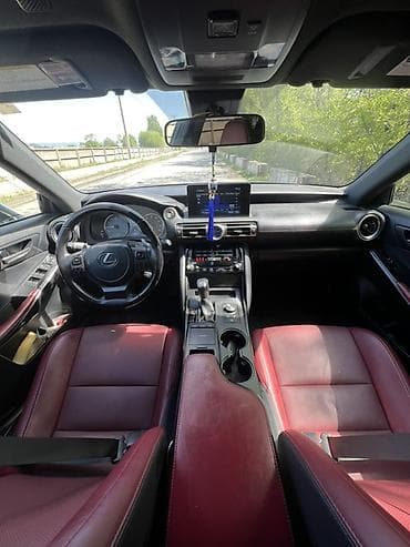 плавник: Lexus IS: 2022 г., Бензин, Седан — 7