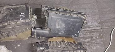 ls: Lexus LS 460 600h, корпуса воздушных фильтров — 4