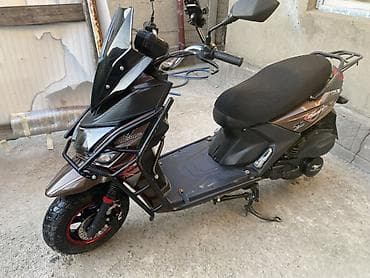 Скутеры: Тип скутера 150 куб. см, Бензин, Б/у — 3