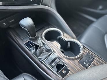 порог на камри: Toyota Camry: 2018 г., 2.5 л, Гибрид, Седан — 8