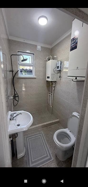 квартира токмок сдаю: 4 комнаты, 130 м² — 6