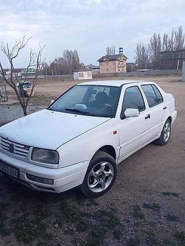 фоль: Volkswagen Vento: 1996 г., 1.8 л, Автомат, Бензин, Седан — 3