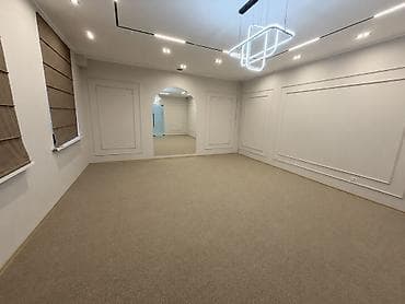 Сдается в аренду коммерческое помещение 40 м² в центре Бишкека (первая — 2