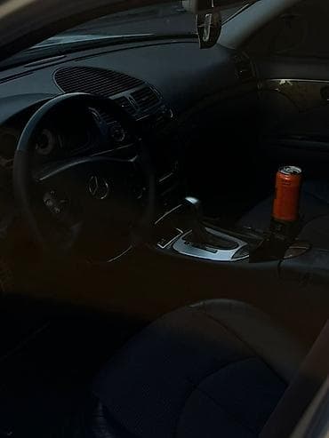 виндом 2005: Mercedes-Benz E-Class: 2005 г., 5 л, Автомат, Бензин, Седан — 6