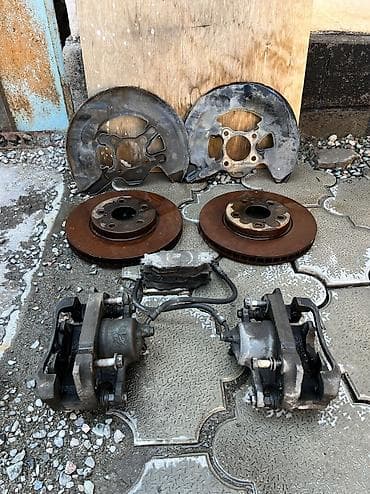full construction: Передняя тормозная система от Lexus IS250 gse20-25 (двигатель 4GR‑FSE) — 1