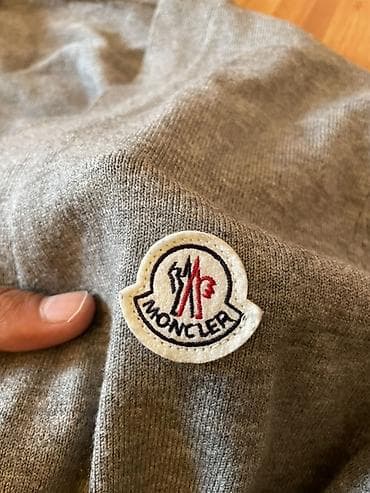 tech fleese: Серый кардиган Moncler - Материал: тонкий мягкий трикотаж (состав — 3