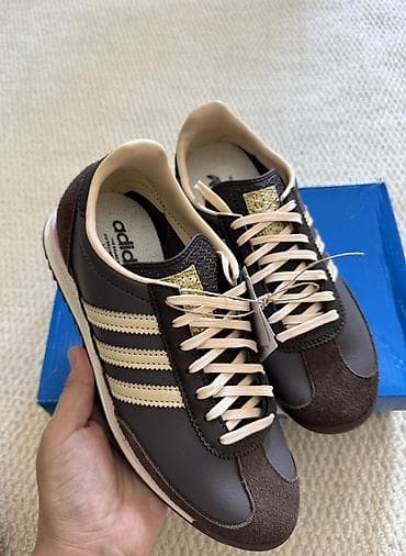 Кроссовки, 37, Adidas, Новый, цвет - Коричневый, Платная доставка, Самовывоз