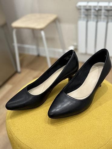 Мокасины и лоферы: Туфли, 37, Clarks, Б/у, цвет - Черный, Самовывоз, Бесплатная доставка, Платная доставка — 3