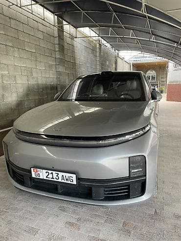 Lixiang: Lixiang L7: 2024 г., Автомат, Гибрид, Кроссовер — 2