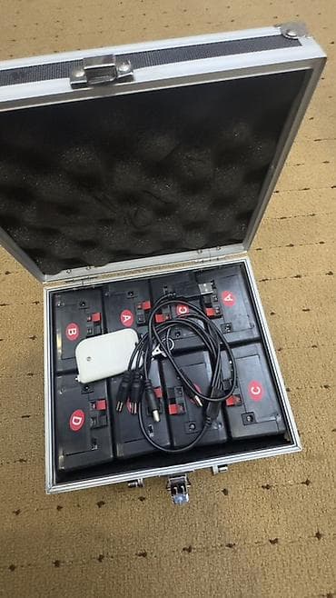 Набор аккумуляторов в кейсе - Комплект из 8 аккумуляторных блоков