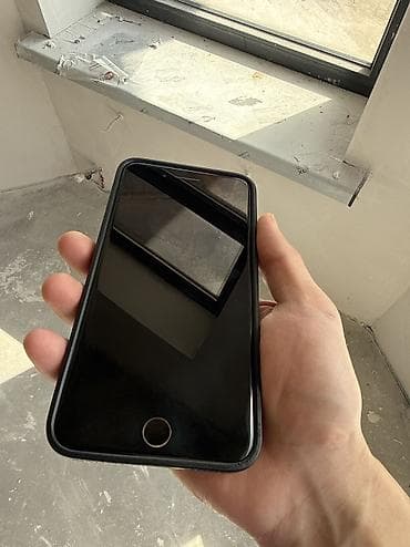 IPhone 7 Plus, 128 ГБ, Jet Black, 100 %