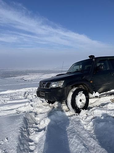 4 вд: Nissan Patrol: 2001 г., 3 л, Механика, Дизель, Внедорожник — 2