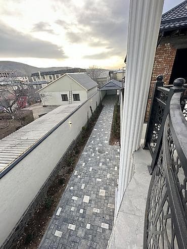 Үйлөр: СРОЧНО ПРОДАЁТСЯ ШИКАРНЫЙ 2-УРОВНЕВЫЙ ОСОБНЯК Район: ж/м Арча бешик — 10