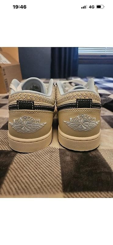 dunk low: Кроссовки низкие в стиле баскетбольной классики. Характеристики: - — 5