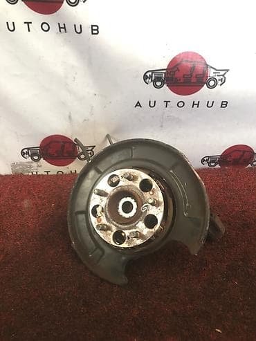 Автозапчасти: Цапфа задняя правая для Honda CR‑V RD6, двигатель K24, год 2005 — 1