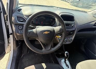 квадроцикл цена: Chevrolet Spark: 2018 г., 1 л, Вариатор, Бензин, Хэтчбэк — 5
