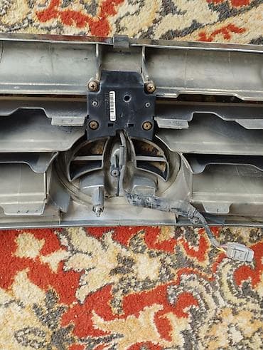 решетка ипсум: Решетка радиатора Toyota Оригинал — 3