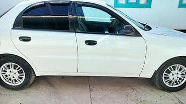 Daewoo Lanos: 1999 г., 1.6 л, Механика, Бензин, Седан — 3