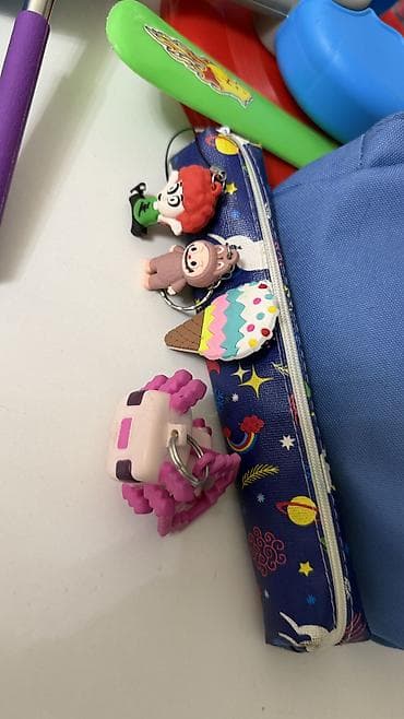 гараж игрушка: Игрушки, продаю комплектом — 4