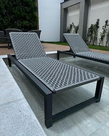 полки для кафе: Производство торговых, офисных стеллажей, витрин, кассовых столов — 4