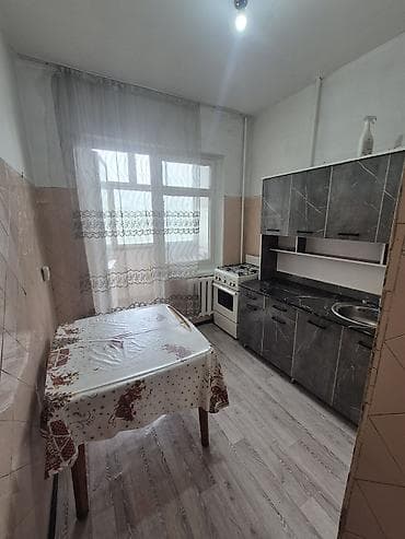 сдаю квартира восток 5: 3 комнаты, Собственник — 4