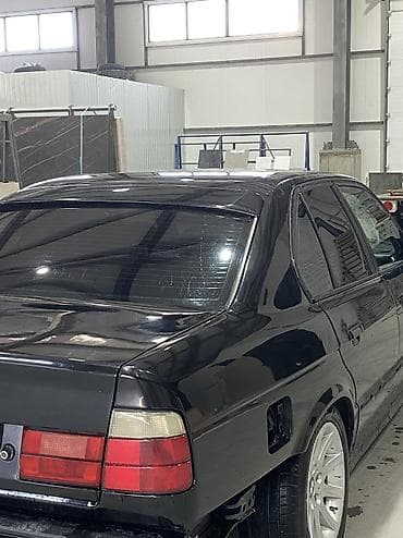 e60 m5: BMW 5 series: 1989 г., Седан — 5