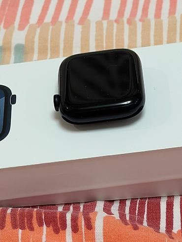 Apple Watch: Apple Watch (серия с прямоугольным дисплеем 45 мм, корпус темно синий — 4