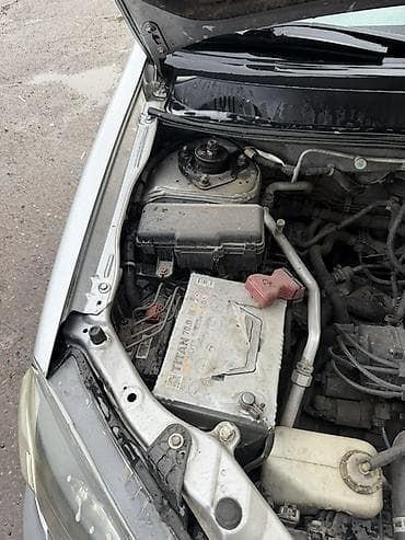 бампер каризма: Honda HR-V: 2005 г., 1.6 л, Автомат, Бензин, Кроссовер — 8