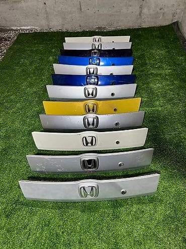 Накладка крышки багажника Honda, 2002 г., Б/у, Оригинал