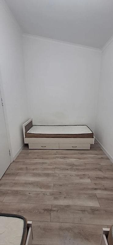 27: 1 комната, Восток-5 мкр Агентство недвижимости, Только девушкам, от 1 месяца, от 3 месяцев, от 6 месяцев, С мебелью полностью — 6