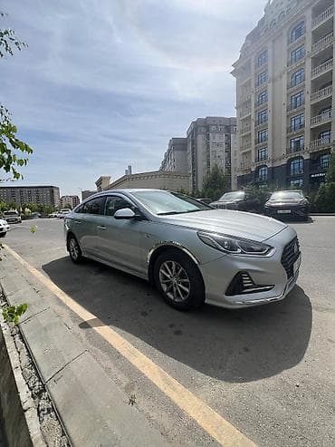 2017: Hyundai Sonata: 2017 г., 2 л, Автомат, Газ — 3